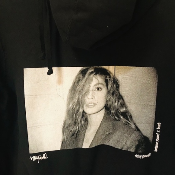 BURB X RICKY POWELL, RARE HOODIE CINDY CRAWFORD - Picture 3 of 5